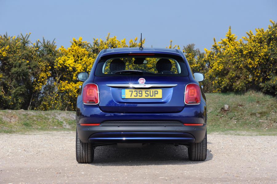  Fiat 500X 2015 года  (UK) (фото 8 из 31)